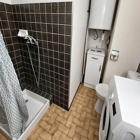 For 2 People Appartement Aix-les-Bains